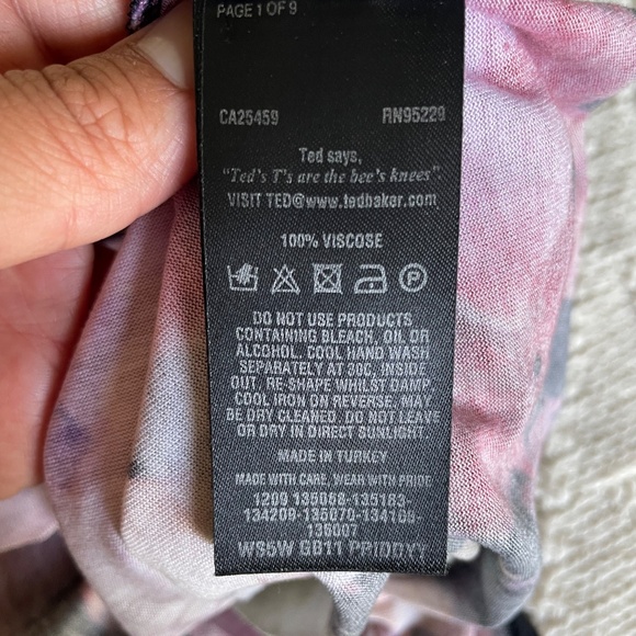 Ted Baker floral top, great condition - Picture 4 of 6